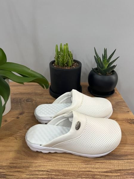 Beyaz Hafif Taban Ortopedik Sabo Terlik