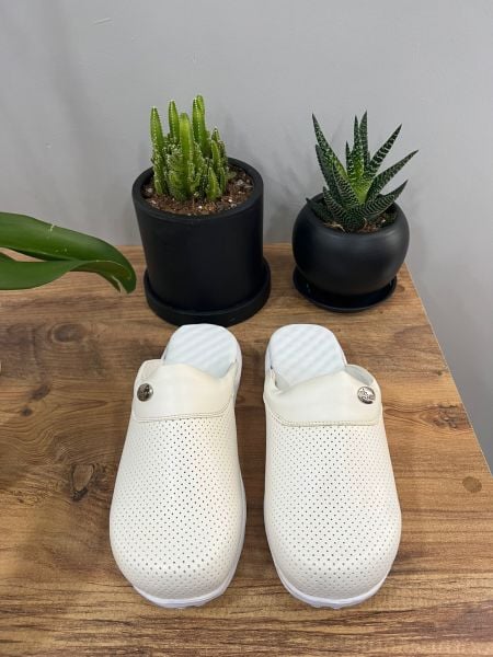 Beyaz Hafif Taban Ortopedik Sabo Terlik