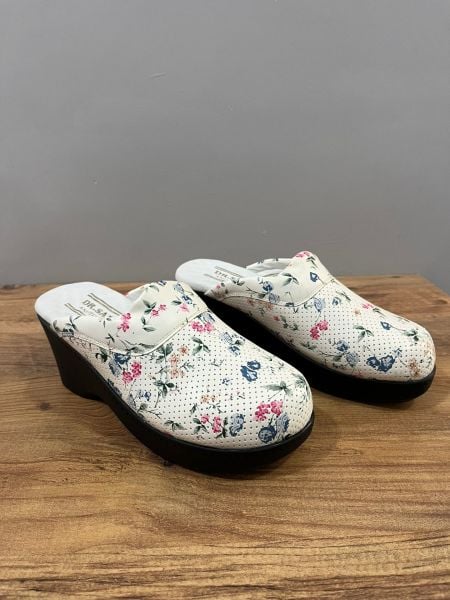 Dolgu Topuk Çiçek Desen Ortopedik Sabo Terlik